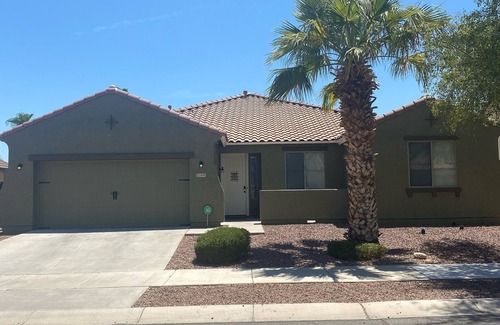 Veramonte House | Surprise Oasis, Large Back Yard , Pool, Fun In The Sun, Private.