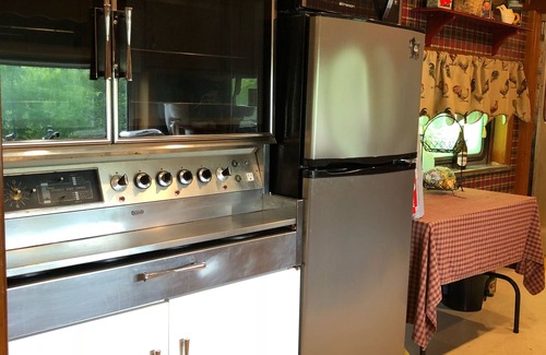Town of Sempronius Cabin | Surprisingly spacious Historic Railcar on Beautiful Skaneateles Lake