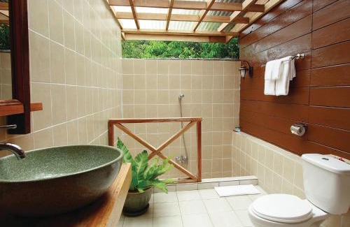 Ranau Cabin | Sutera Sanctuary Lodges At Poring Hot Springs