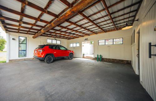 Historic Railroad District House | Swank House on Main St in Ashland