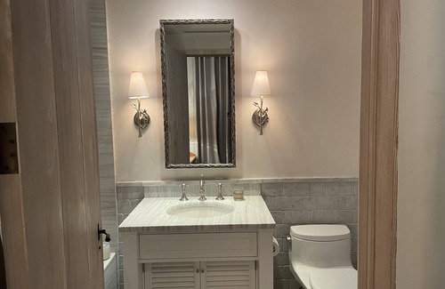 Kennebunkport House | Swedish Suite at Asante Sana