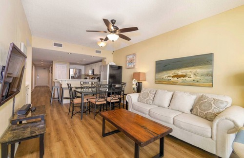 Long Beach Condo | Sweeping 200' high views of the Gulf and sunsets at the pristine Majestic resort