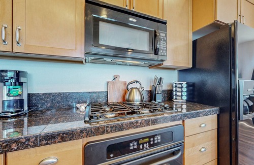 Oceanside House | Sweeping ocean-view home with fireplace, grill, & foosball table - dog-friendly