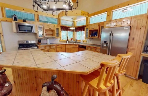 Brian Head Cabin | Sweet Cabin Life - Luxury Retreat in fantastic Brian Head with WiFi