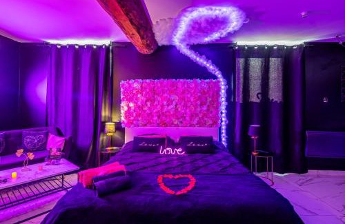 Rhone Hotel | Sweet Dreams Jacuzzi