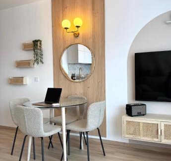 Chambery Apartment | Sweet Home - Cocon élégant, balcon & parking privé