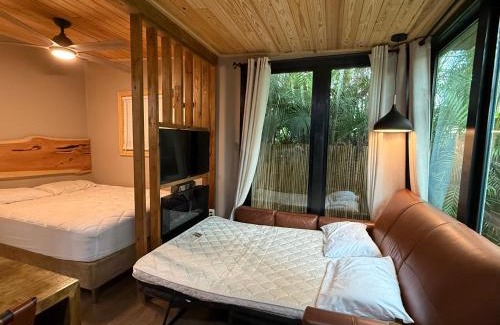 Egypt Lake-Leto Apartment | Sweet Tiny Cabin