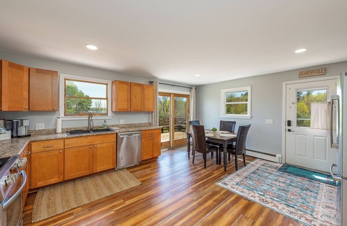 Harpswell House | Swim, Kayak & Relax in Coastal Comfort from this Charming, Pet-Friendly Home