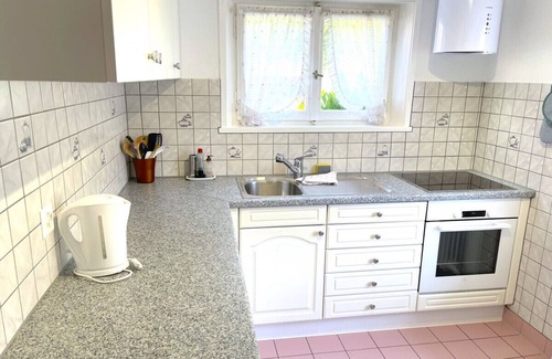 Merligen Apartment | SwissHut Stunning Views Alps & Lake - Chalet Christina