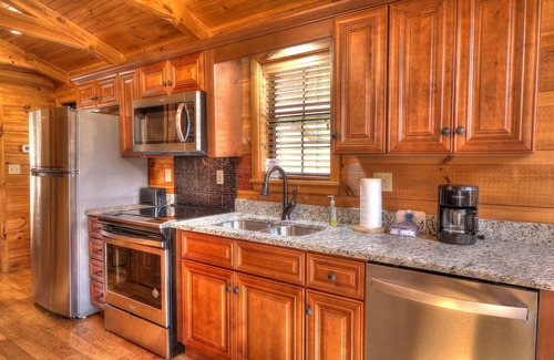 Gatlinburg Cabin | Sycamore: Cozy Cabin atop a Mountain Stream and only Minutes from Downtown Gatlinburg