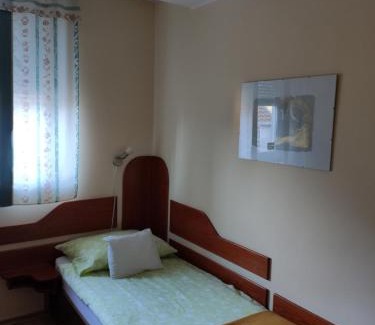 Pecs Hotel | Szent György Fogadó