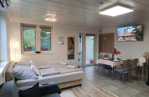 Salgotarjan House | Sziklaszirt - Wellnes Vendégház