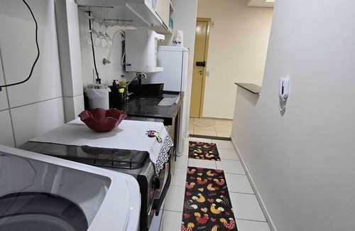 Tiradentes Apartment | Térreo, Completo, Seguro, Academia e Piscina. Aceita Pets. Espaço Para Trabalho