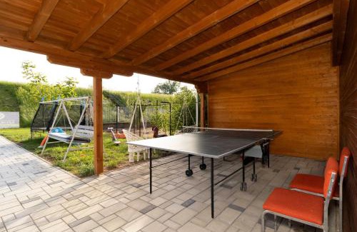 Szanazug Apartment | Tölgyes Üdülő