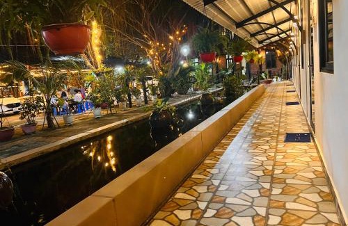 Ha Tien House | Tùng Thư Garden