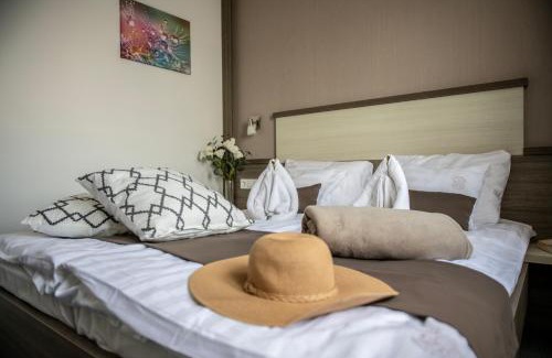 Abadszalok Boat Rental | Tündérfátyol