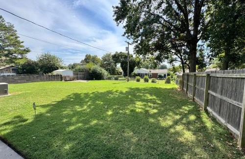Mayo Meadow House | T-Town Bougie Trendy and Fun! 4 Beds blocks from Expo!