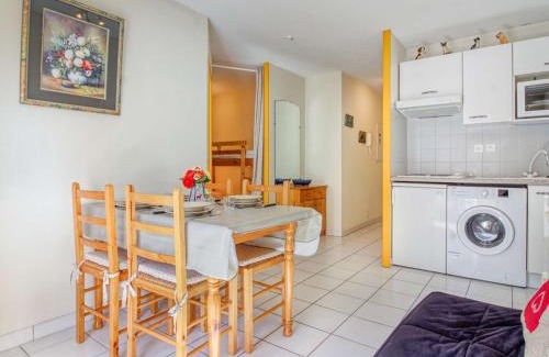 Luz-Saint-Sauveur Apartment | T2 cabine 6 pers à Luz, calme, parking, animaux OK - FR-1-402-13
