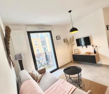 Chatel-Guyon Apartment | T2 cosy - Idéal curistes et escapade bien-être