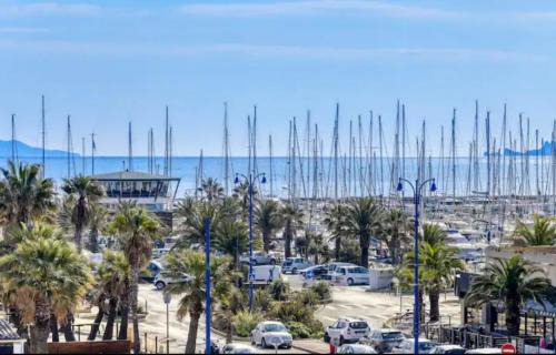 Toulon - Hyeres Apartment | T2 Duplex climatisé et rénové avec terrasses - Hyères Port