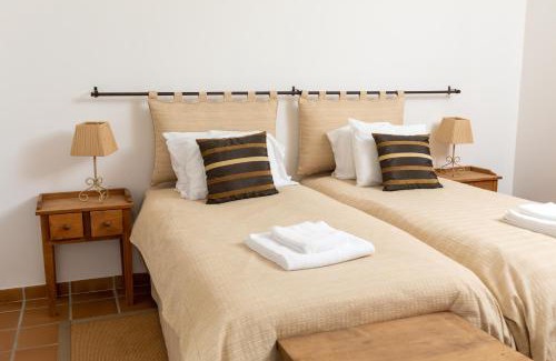 Praia del Rei Apartment | T2 espaçoso Praia Del Rey, Óbidos piscina comum, Caravelas