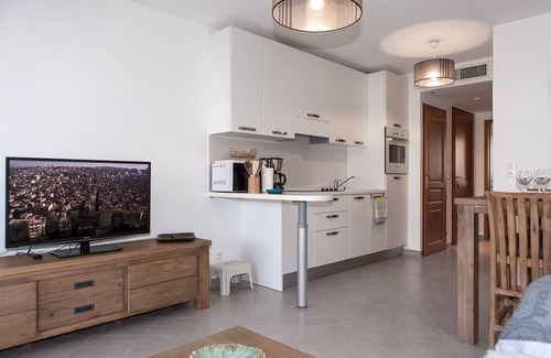 Calvi Apartment | T2 ideally located in Calvi, for 2 people, parking, Fiber, Linen