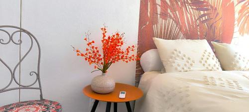 Centre-Ville Apartment | T2 neuf, climatisé - Hyper centre de Saint-Pierre, mer 4 minutes a pied