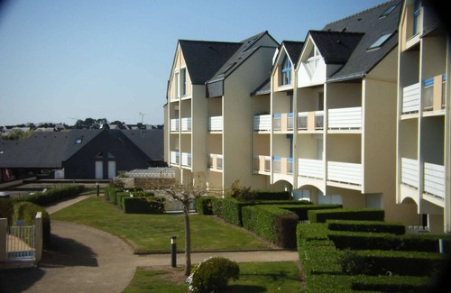 Arzon Apartment | T2 on Port du Crouesty with balcony for vacation rental