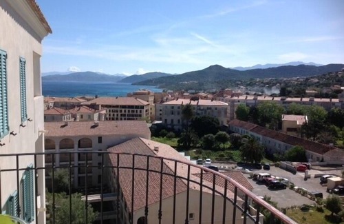 L'Ile-Rousse Apartment | T2 Very quiet, close to beaches and town center, sea and mountain views