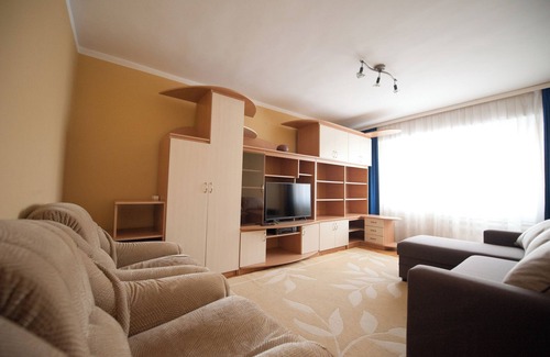 Oradea Apartment | Ta'arof Apartment R1
