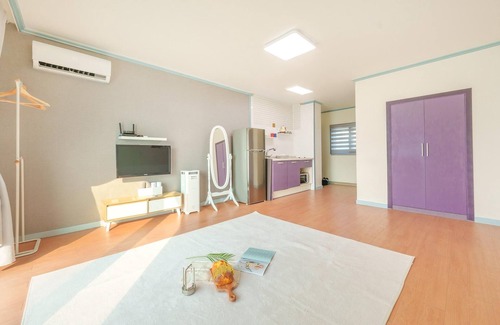 Wonbuk House | Taean Minoseu Pet Pension