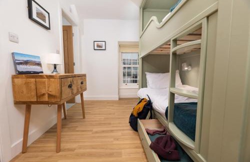 Nefyn Hostel | Tafarn Yr Heliwr