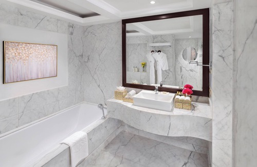 Kalol Hotel | Taj Gandhinagar Resort & Spa