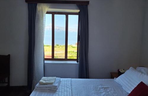 Udenisht Villa | Taku Villa Wonderful view of Lake Ohrid