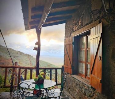 Lousa Ski Chalet | Talasnal Casa do Cascão