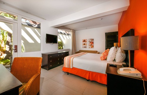 Oranjestad Hotel | Talk of the Town Hotel and Beach Club