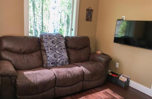 Susitna North Ski Chalet | Talkeetna Mount Dall Cottage with WiFi&laundry