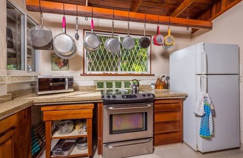Playa Langosta House | Tamarindo's Hidden Gem, Tropical oasis 3 BR Beachfront Home, with private pool.n