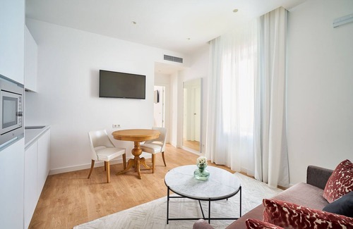 Distrito Centro Apartment | TANDEM EL PATIO - 1 BEDROOM APARTMENT