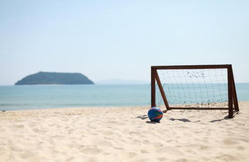 Kampong Raja Resort | Tanjung Demong Beach Resort