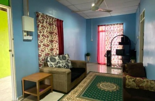 Kampung Padang Jambu House | Tanjung Pagar Homestay 3 Bilik Tidur, 2 Bilik Air