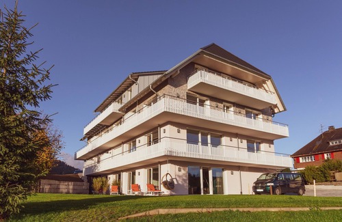 Hinterzarten Apartment | Tannenspitzen - Forest sparkling lodge