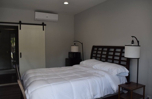 Tannersville Hotel | Tannersville Village on Saw Mill Creek Room #1- 1 Queen