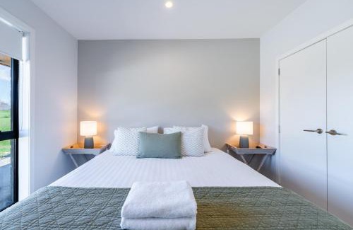 Tarras House | Tarras Serenity Haven - Mountain Views and Calm
