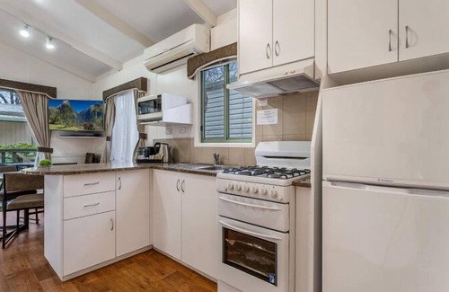 Bright House | Tasman Holiday Parks - South Bright