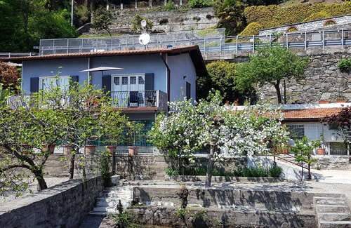 Cannobio House | Tastefully furnished 3½-room house with private lake access