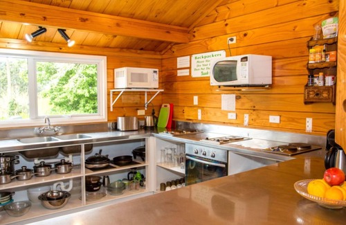 Hahei Hostel | Tatahi Cove - Hostel