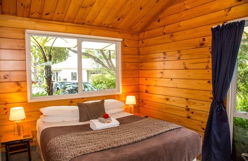 Hahei Hostel | Tatahi Cove - Hostel