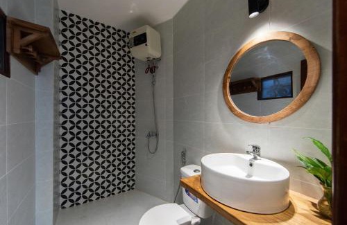 Hoang Mai Apartment | TAURUS Villa-Jacuzzi Rooftop in Centre-Free Airport Included