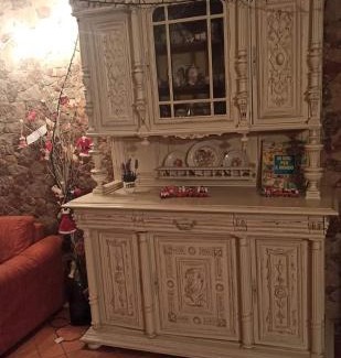 Portico di Caserta Apartment | taverna delle meraviglie esmeralda